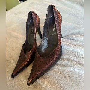 FENDI Women's Python Metallic Burgundy Heels